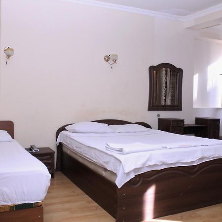 Hotel Hayat Batumi Exteriör bild