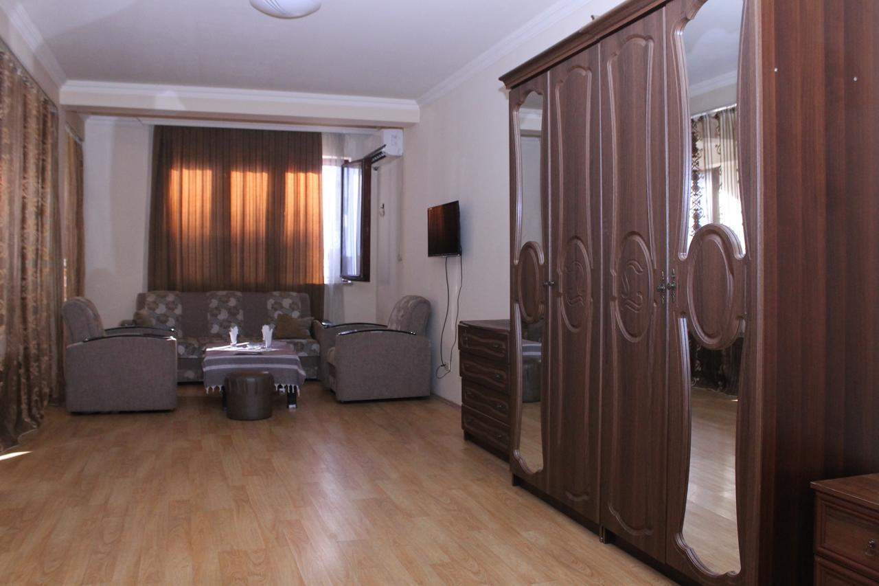 Hotel Hayat Batumi Exteriör bild