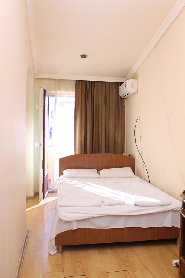 Hotel Hayat Batumi Exteriör bild
